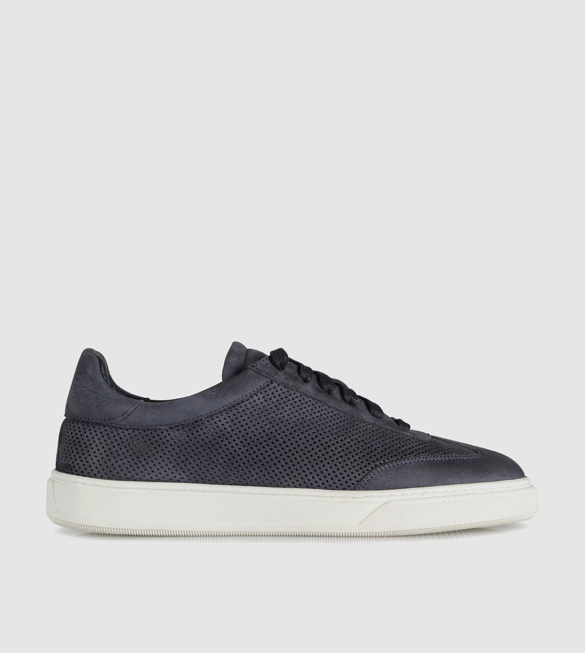 Djimon Low Top Sneakers by Brando