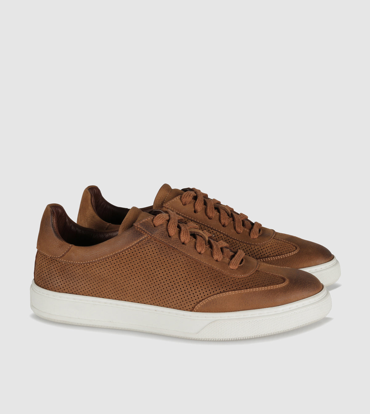 Djimon Low Top Sneakers by Brando