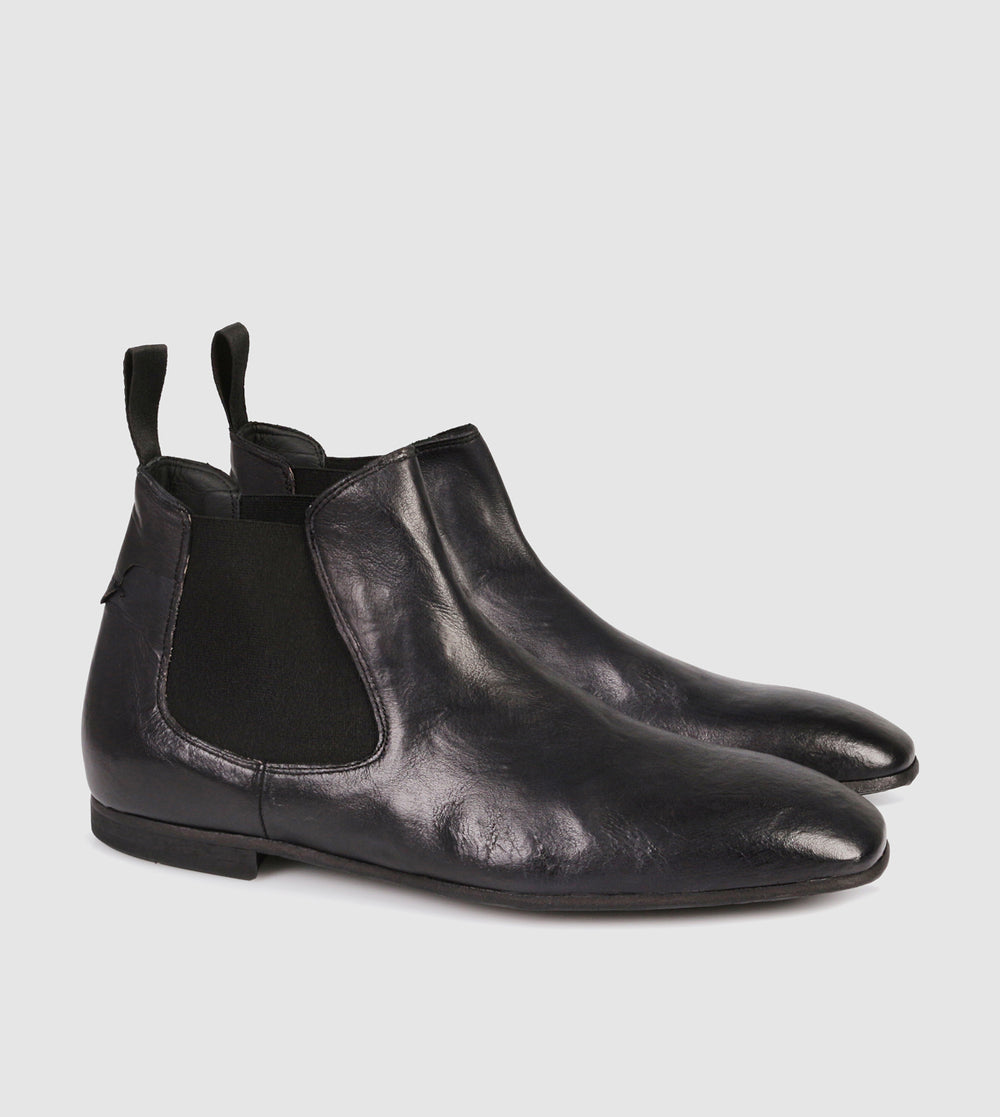 BLACK LEATHER CHELSEA BOOT