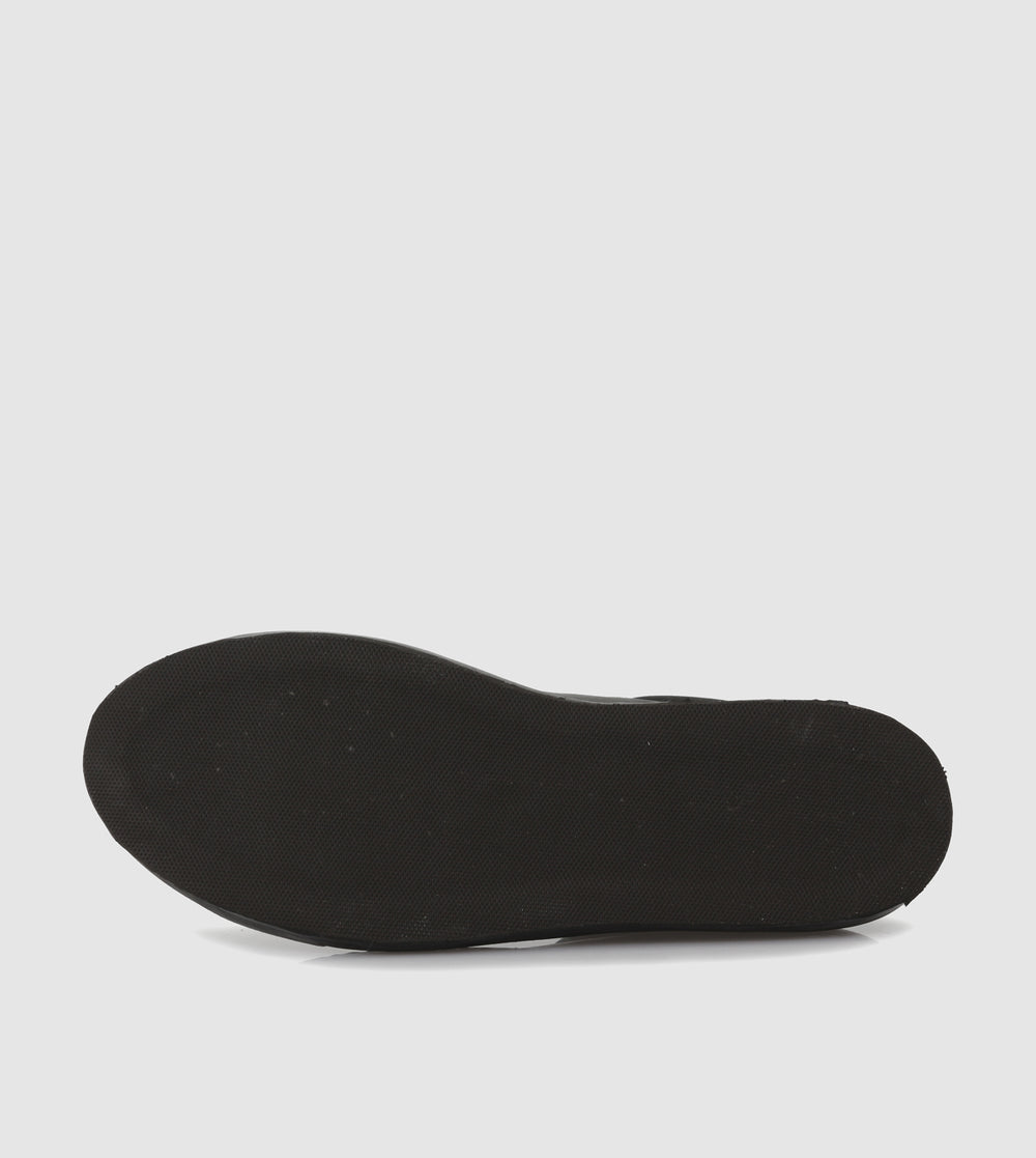Wind Slip-On Sneakers by Brando